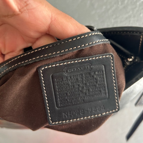 SOLD Coach Hampton Shoulder bag vintage Y2K buckle - Picture 6 of 6